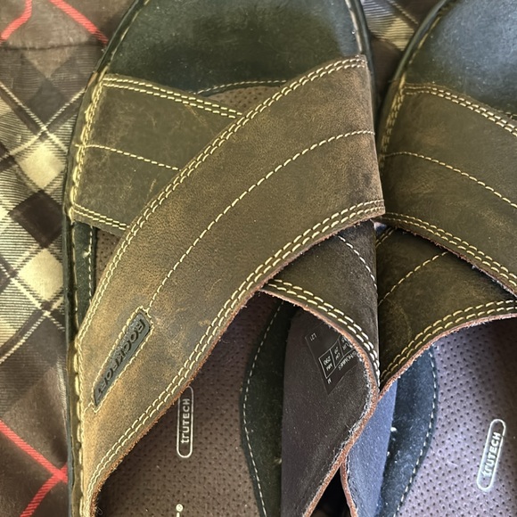 Mens Rockport sandals, size 11 - Picture 4 of 6